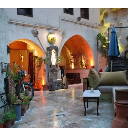 Mini-hôtel Cappadocia Hills Cave 2*